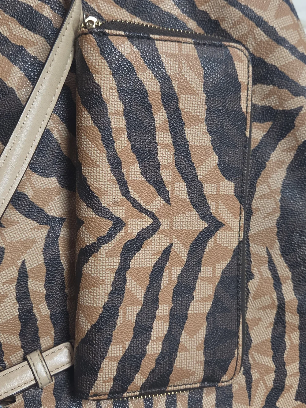 Michael Kors Zebra-Print Bag with Matching Wallet Laptop Travel Tote